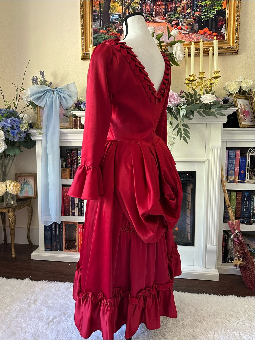 BRAM STOKER'S DRACULA X LA FEMME EN NOIR Mina Dress - Picture 8 of 11